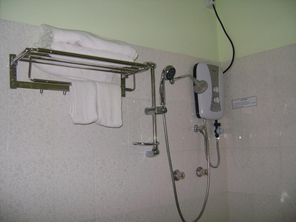 Royal Boss Hotel Rangun Szoba fotó